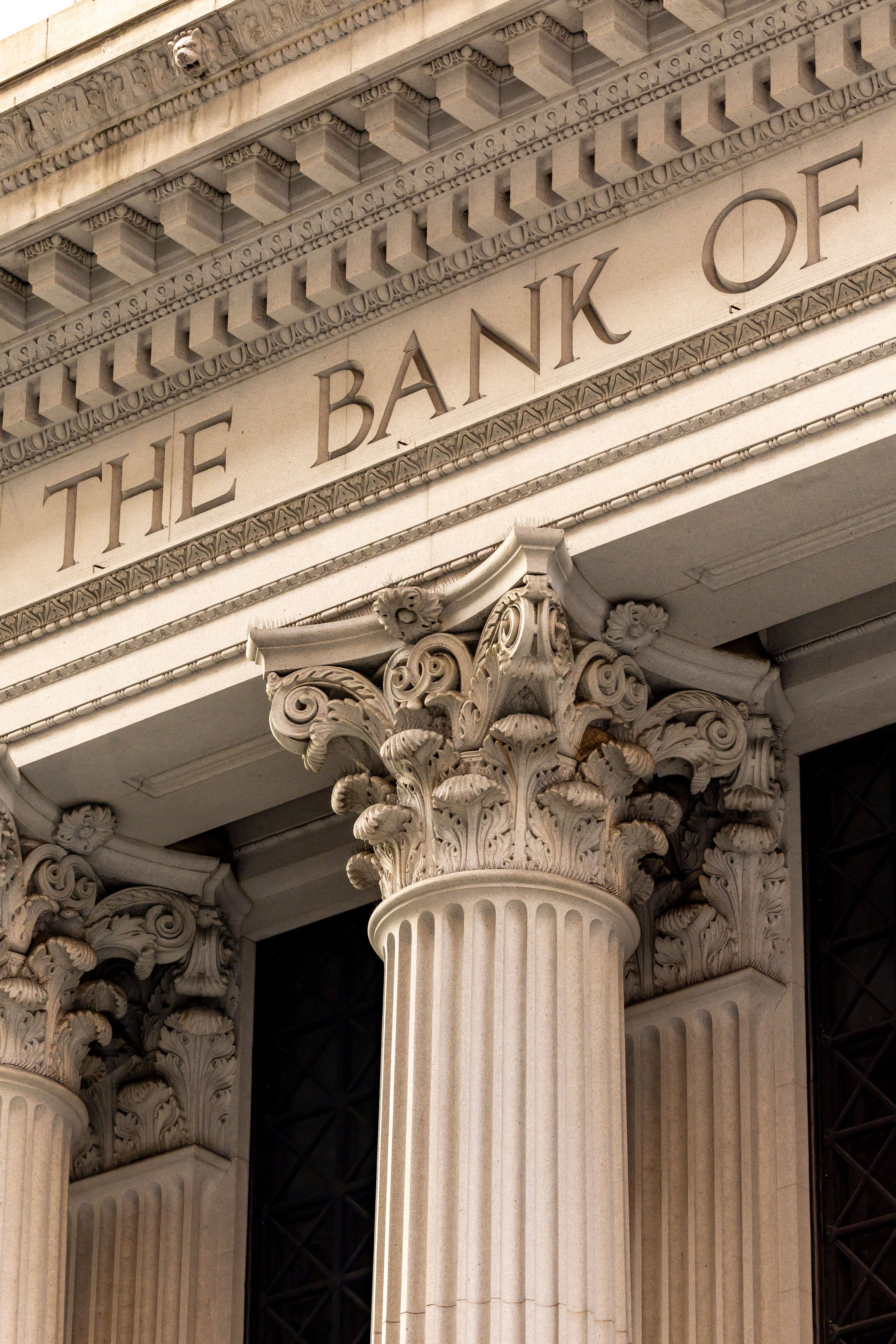 Vell vs ANZ: Sending Money from Australia to Indonesia